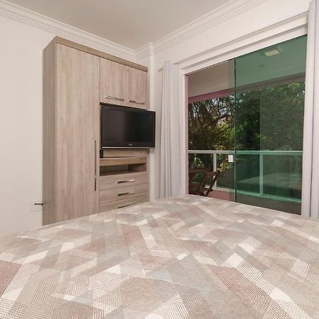 Aluguel Apartamento 2 Quartos Com Piscina Бомбиньяс Экстерьер фото